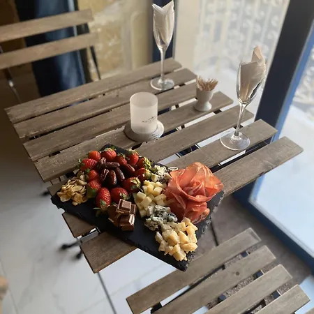 Fiftyfour West Boutique Living Bed & Breakfast Għarb