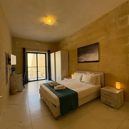Fiftyfour West Boutique Living 4* Għarb