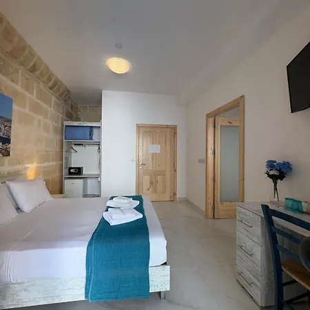 Fiftyfour West Boutique Living Bed & Breakfast Għarb