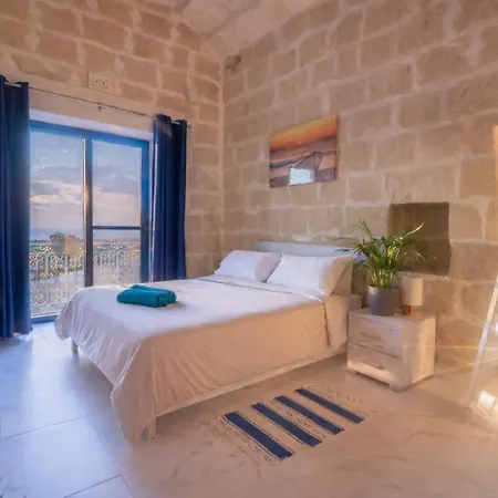 Fiftyfour West Boutique Living Bed & Breakfast 4*