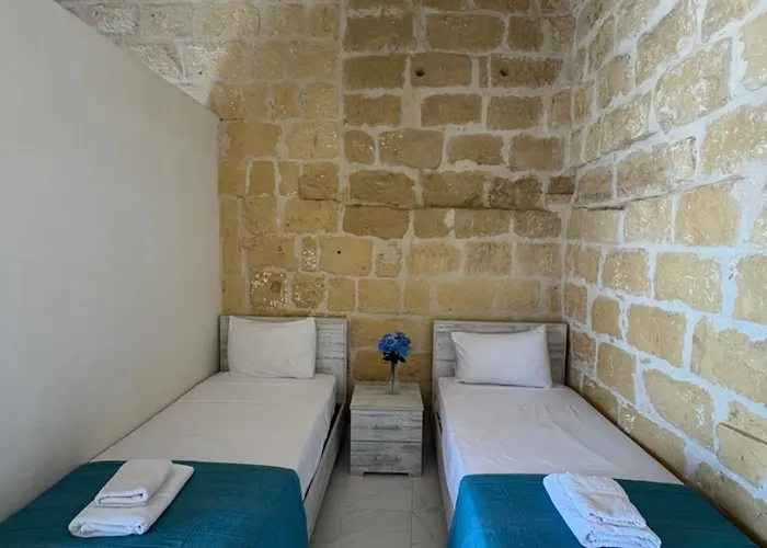 Couette-café Fiftyfour West Boutique Living Għarb