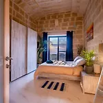 Fiftyfour West Boutique Living 4* 가르브