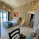 Fiftyfour West Boutique Living B&B 4*