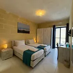 Fiftyfour West Boutique Living 4*
