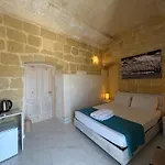 Bed & Breakfast Fiftyfour West Boutique Living Gharb (Gozo)