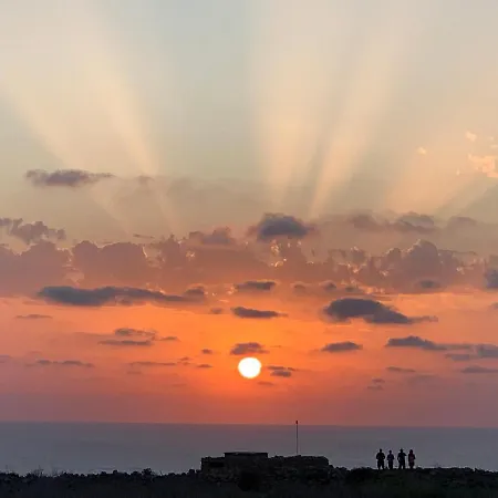 Fiftyfour West Boutique Living Bed & Breakfast