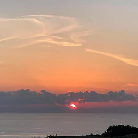 Fiftyfour West Boutique Living Bed & Breakfast