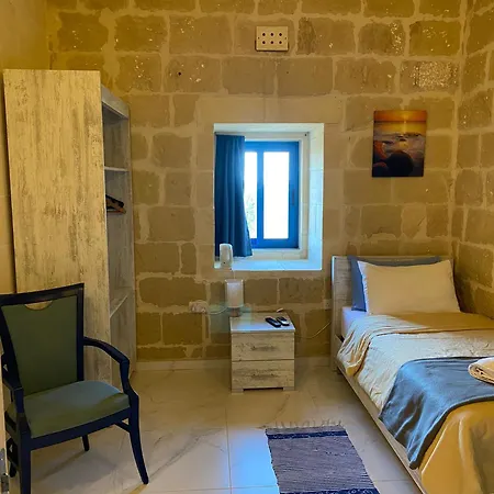 Bed & Breakfast Fiftyfour West Boutique Living Għarb
