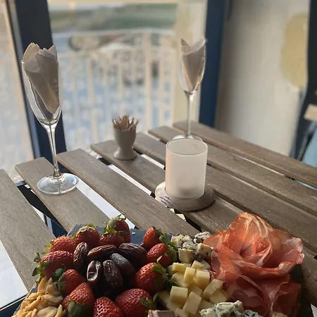 Fiftyfour West Boutique Living Bed & Breakfast *
