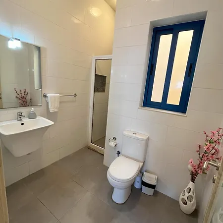 Fiftyfour West Boutique Living Oda ve Kahvaltı 4*