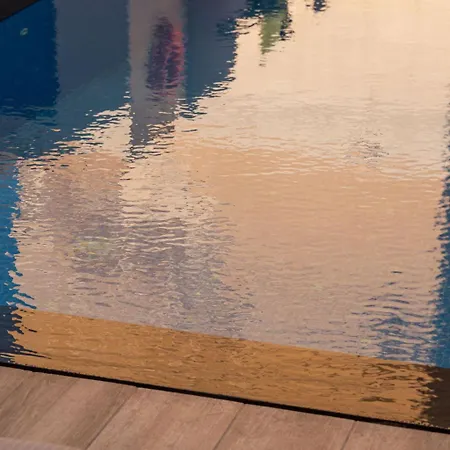 Fiftyfour West Boutique Living 4* Għarb