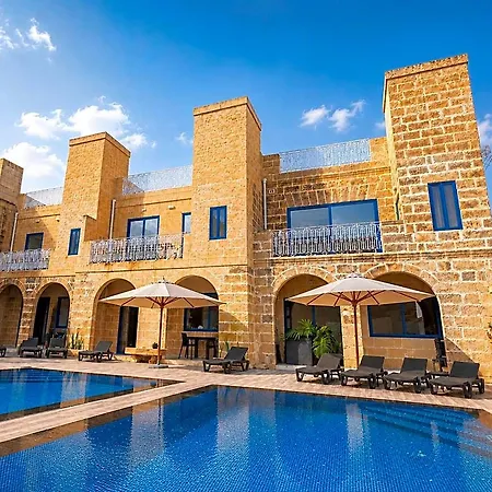 Fiftyfour West Boutique Living 4*
