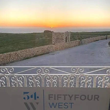 ベッド・アンド・ブレックファスト Fiftyfour West Boutique Living 4*