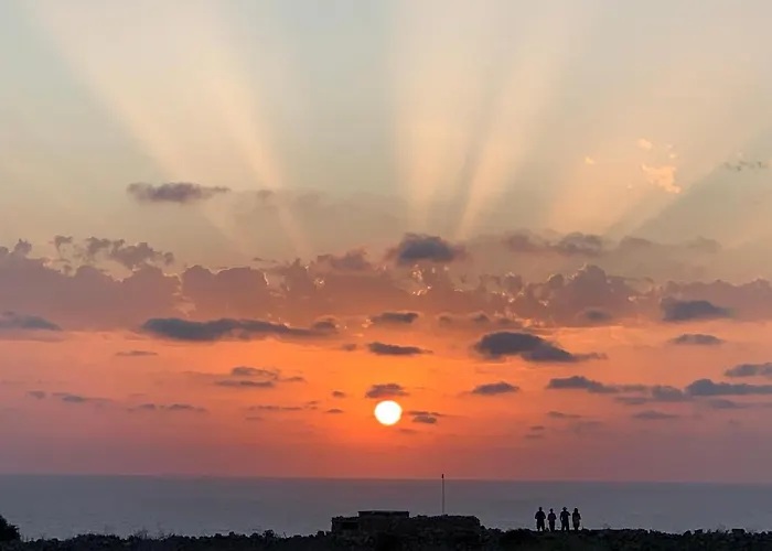 Fiftyfour West Boutique Living B&B