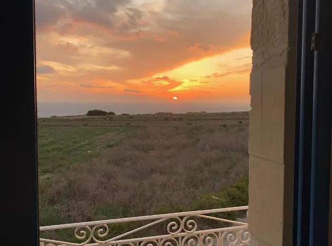 B&B Fiftyfour West Boutique Living 4*