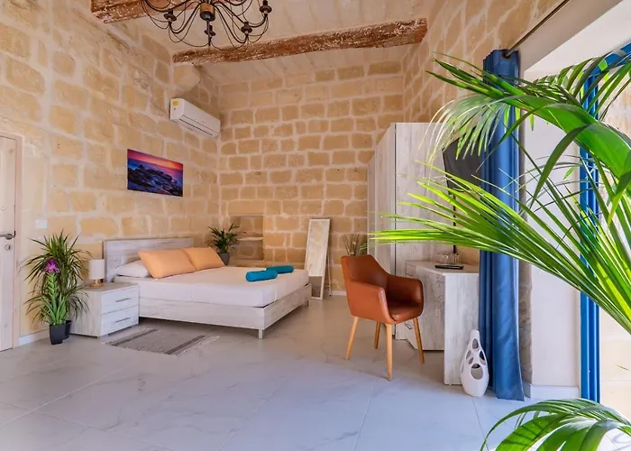 Fiftyfour West Boutique Living 4* Għarb