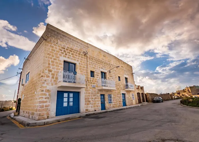 Fiftyfour West Boutique Living B&B