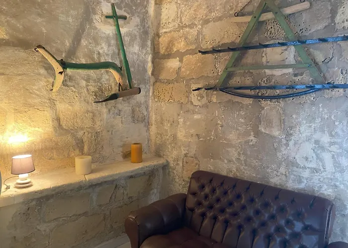 Fiftyfour West Boutique Living 4*