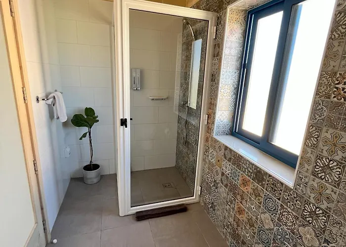 Fiftyfour West Boutique Living B&B