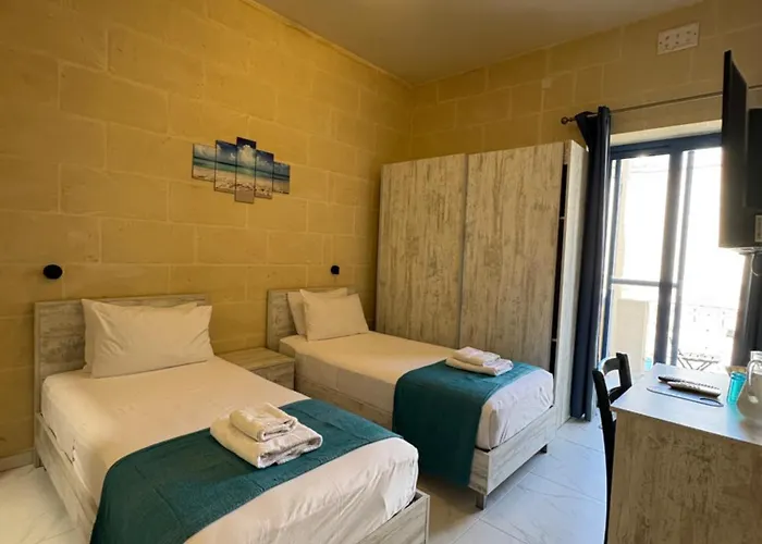 Fiftyfour West Boutique Living Għarb