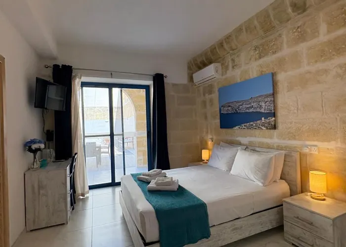 Fiftyfour West Boutique Living B&B 4*