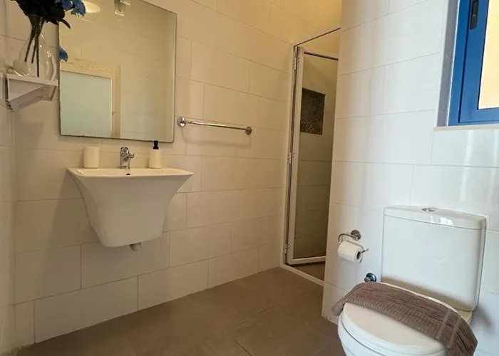 Fiftyfour West Boutique Living Bed and breakfast 4*